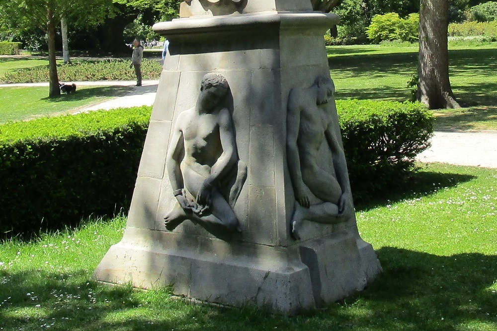 Oorlogsmonument Julianapark Schiedam #4