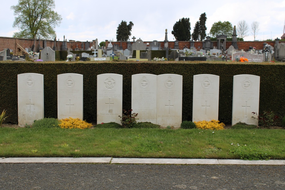 Commonwealth War Graves Chièvres #3
