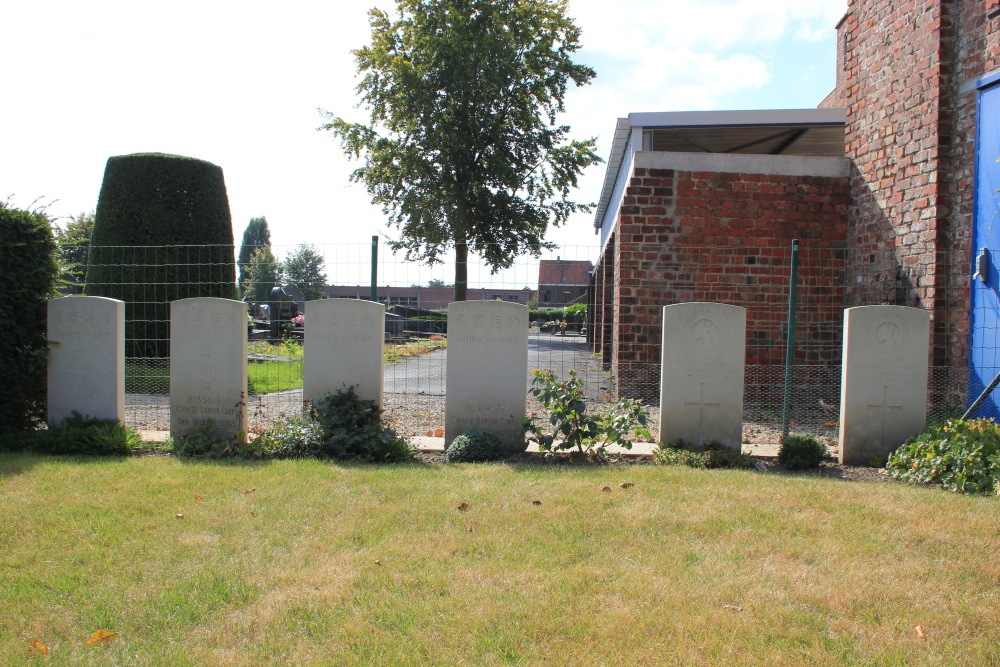 Commonwealth War Graves Kortrijk #5
