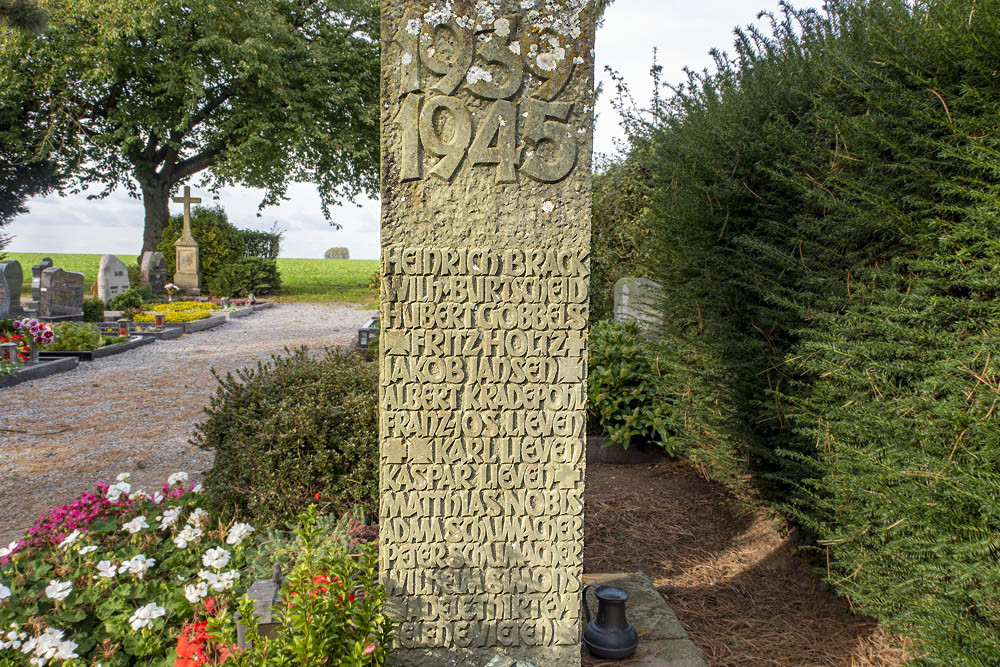 Oorlogsmonument Ralshoven #2