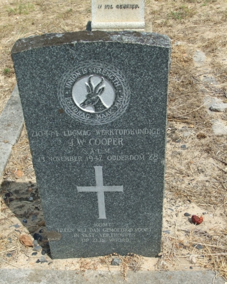 Commonwealth War Grave Kleinmond Cemetery #1