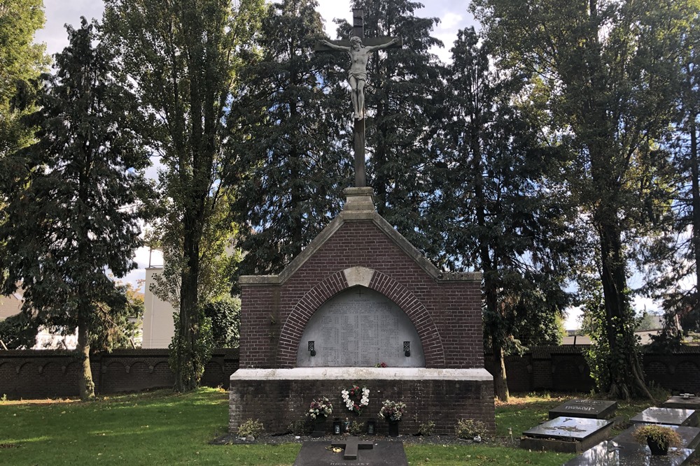 Monument Parochianen van St. Joris #1