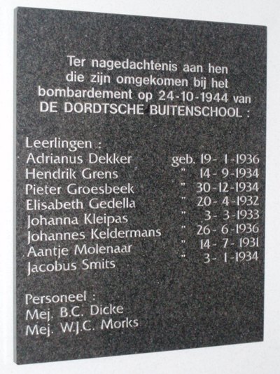 Memorial Dordtsche Buitenschool #1