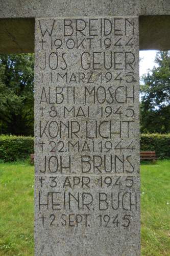 Oorlogsmonument Duisburg #2