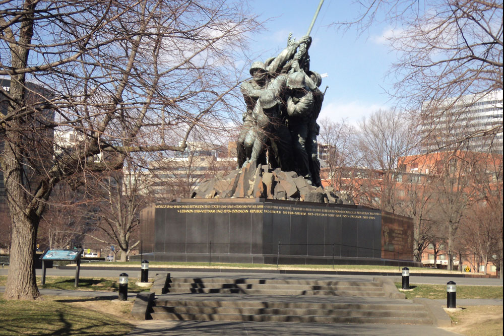 Iwo Jima Memorial Arlington