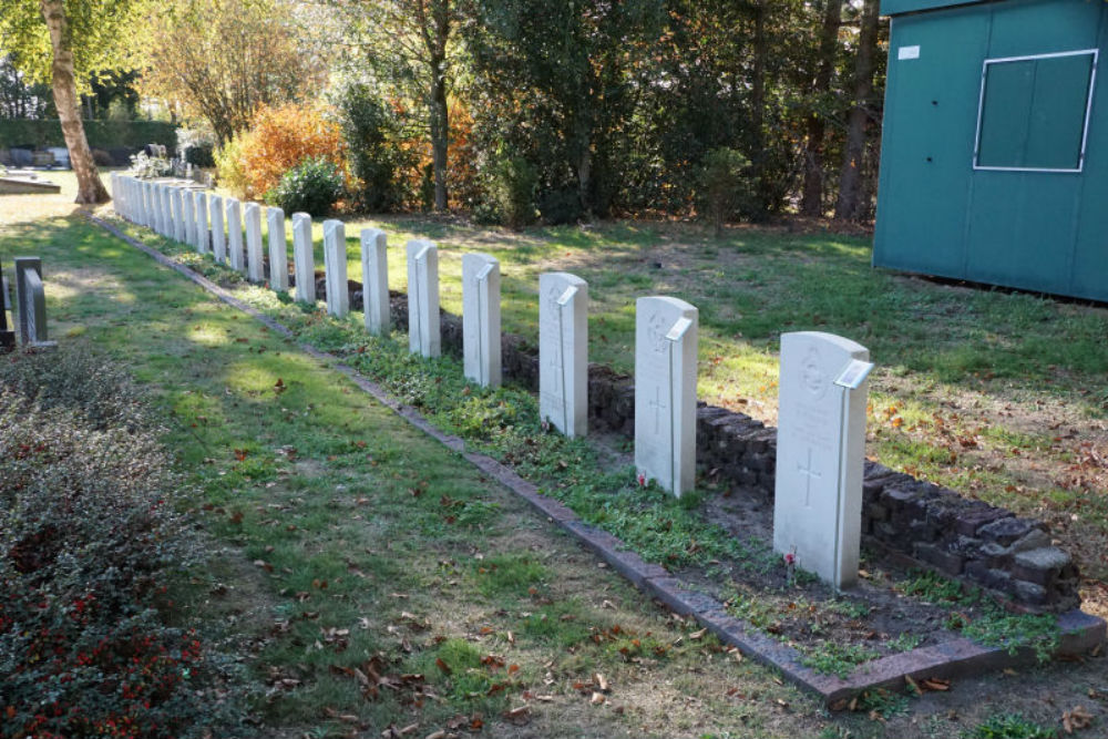 Commonwealth War Graves General Cemetery Schoonebeek #3