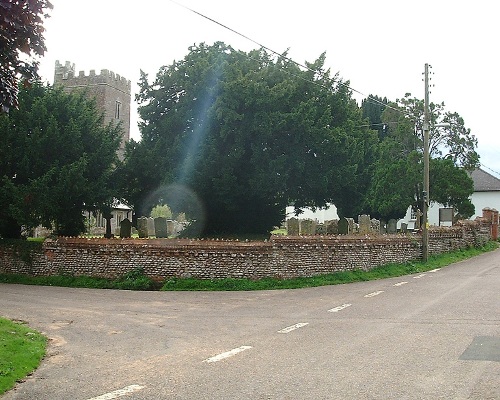 Commonwealth War Graves St John the Baptist Churchyard