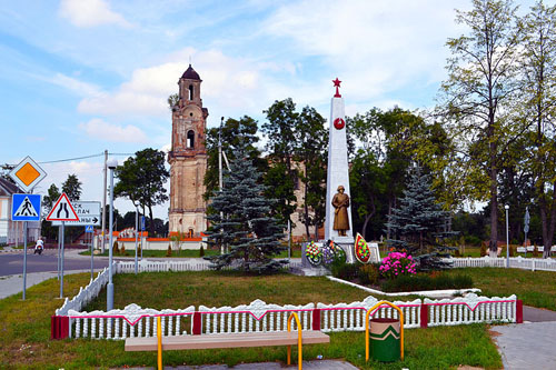 Mass Grave Soviet Soldiers Lyskovo #1