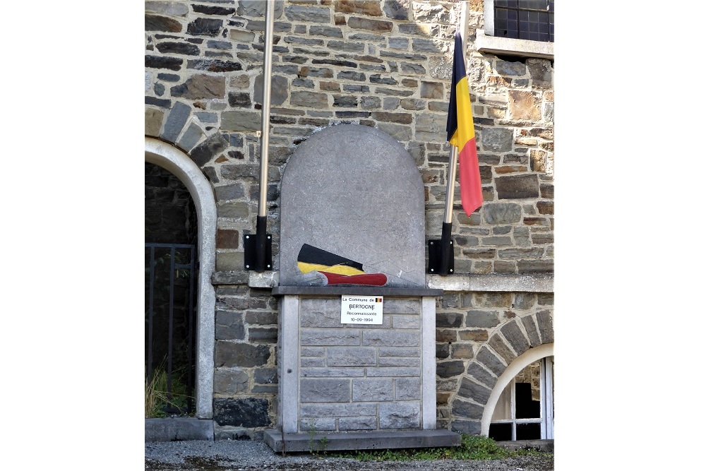 War Memorial Compogne #1