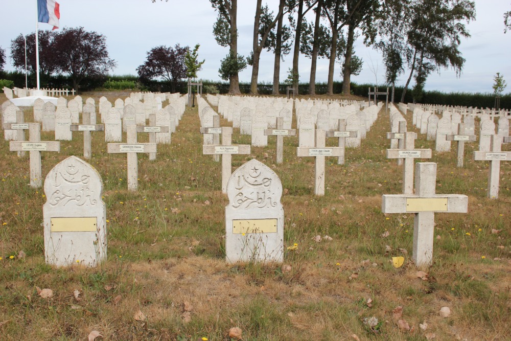 Franse Oorlogsbegraafplaats Chastre #4
