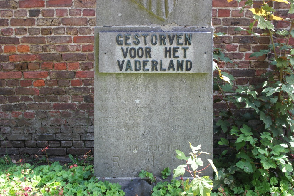 War Memorial Cemetery Eksaarde #2