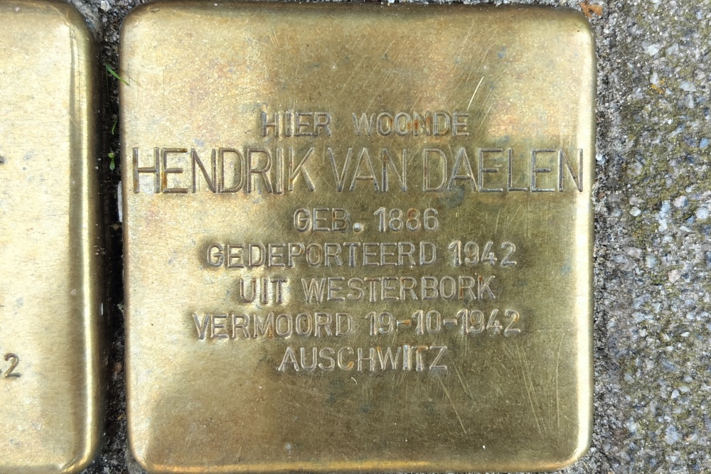 Stolpersteine Joost van Geelstraat 24b #3