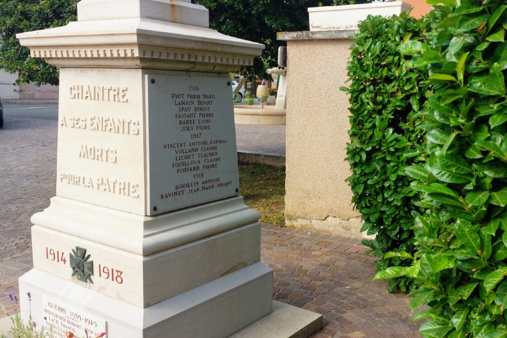 War Memorial Chaintré #4
