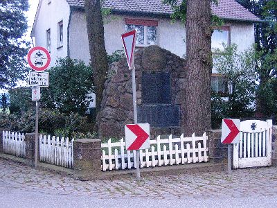 War Memorial Offelten #1