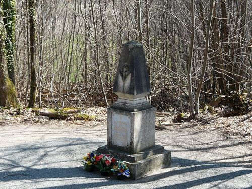 Memorial Execution 27 March 1944