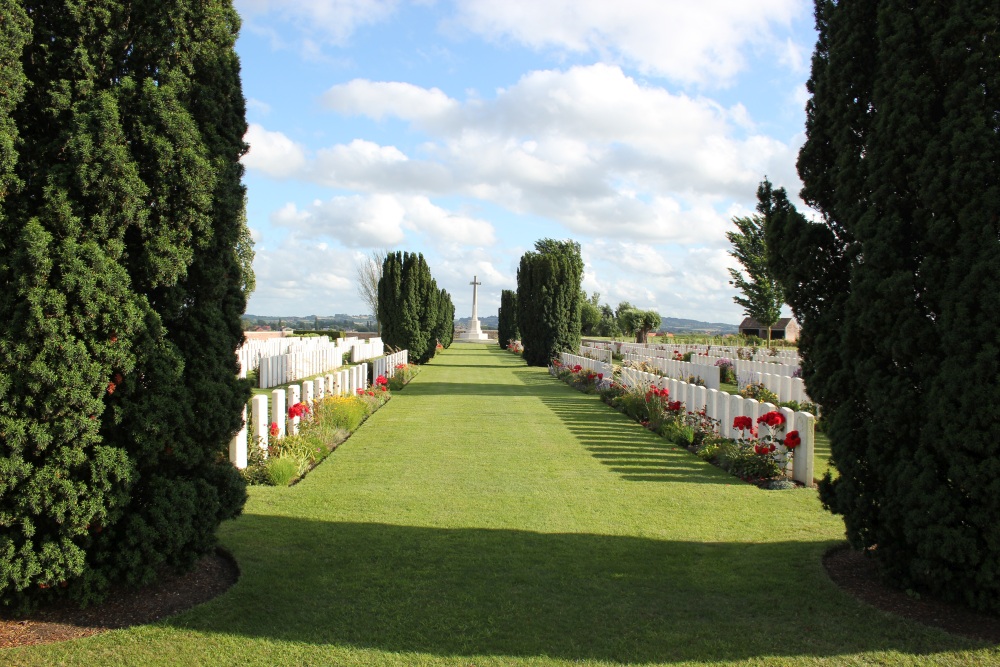 Commonwealth War Cemetery Nine Elms #2