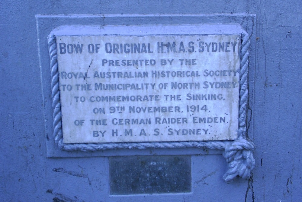 Oorlogsmonument Boeg HMAS Sydney #2
