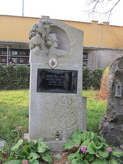 Tsjechische Oorlogsgraven Begraafplaats Ustredni #3