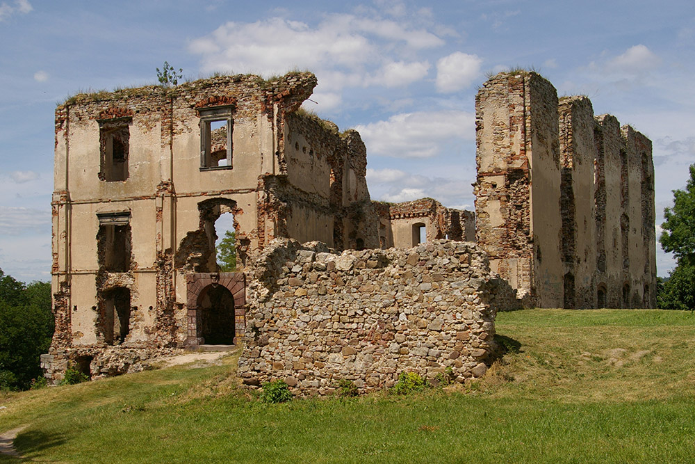 Bisschoppelijk kasteel van Bodzentyn #1