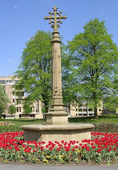 Oorlogsmonument Bingley #1