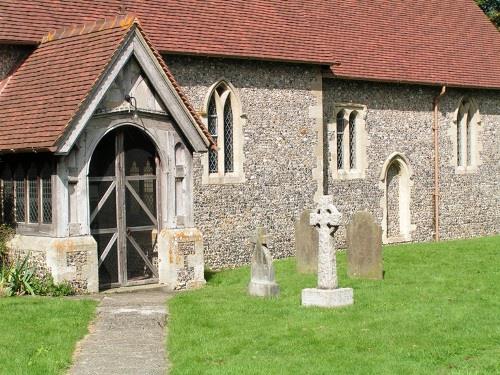 Oorlogsgraf van het Gemenebest St. Mary and St. Nicholas Churchyard