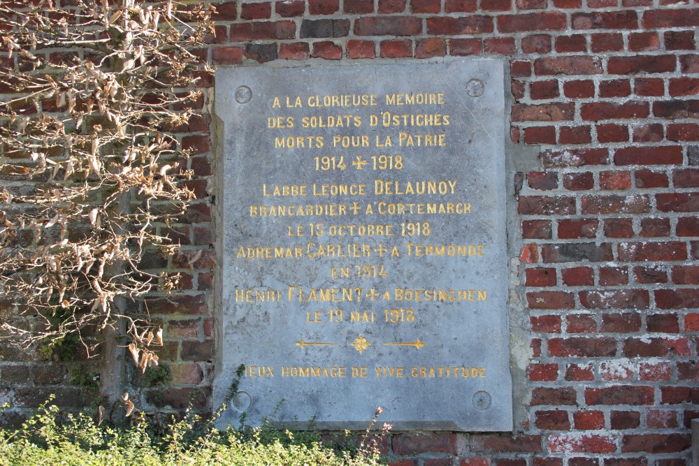 War Memorial Ostiches #4