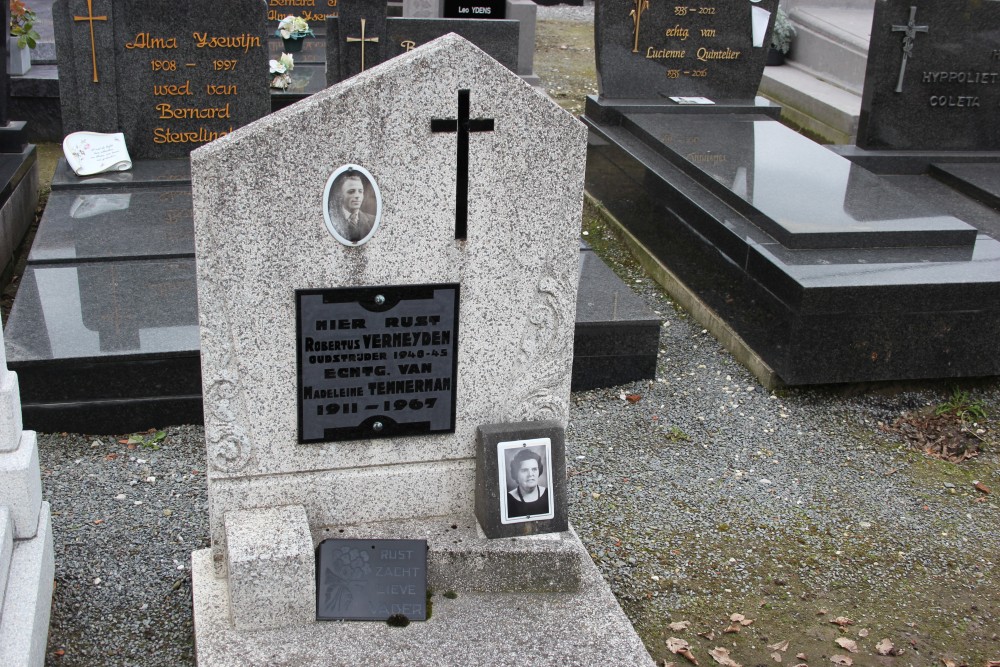 Belgian Graves Veterans Hamme Sint-Anna #2