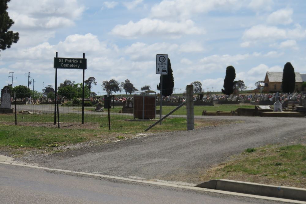 Oorlogsgraven van het Gemenebest Kenmore Roman Catholic Cemetery