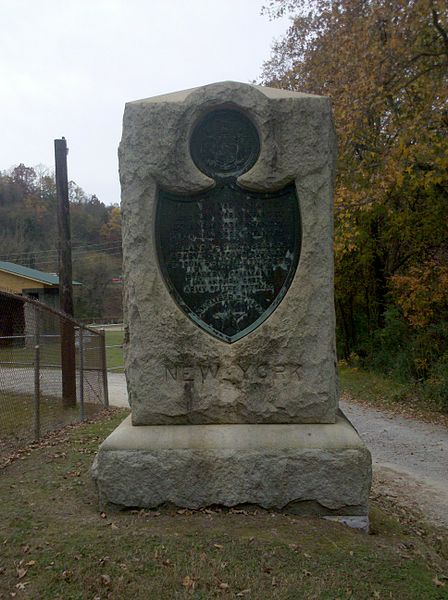 Memorial Soldiers from New York