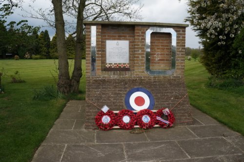 Monument No. 10 Squadron 4 Group Bomber Command #2