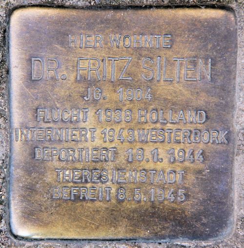 Stolpersteine Knesebeckstrae 28 #2