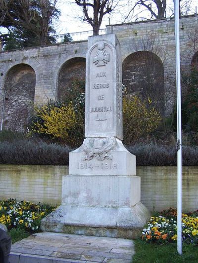 Oorlogsmonument Bougival #1