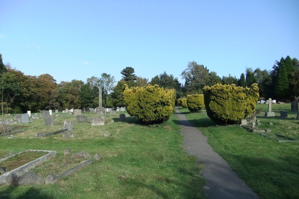 Commonwealth War Graves St. Paul New Churchyard #1