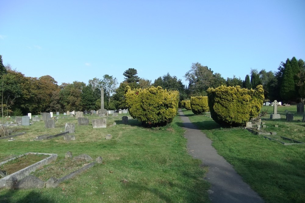 Commonwealth War Graves St. Paul New Churchyard