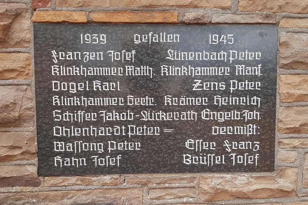 War Memorial Disternich #5