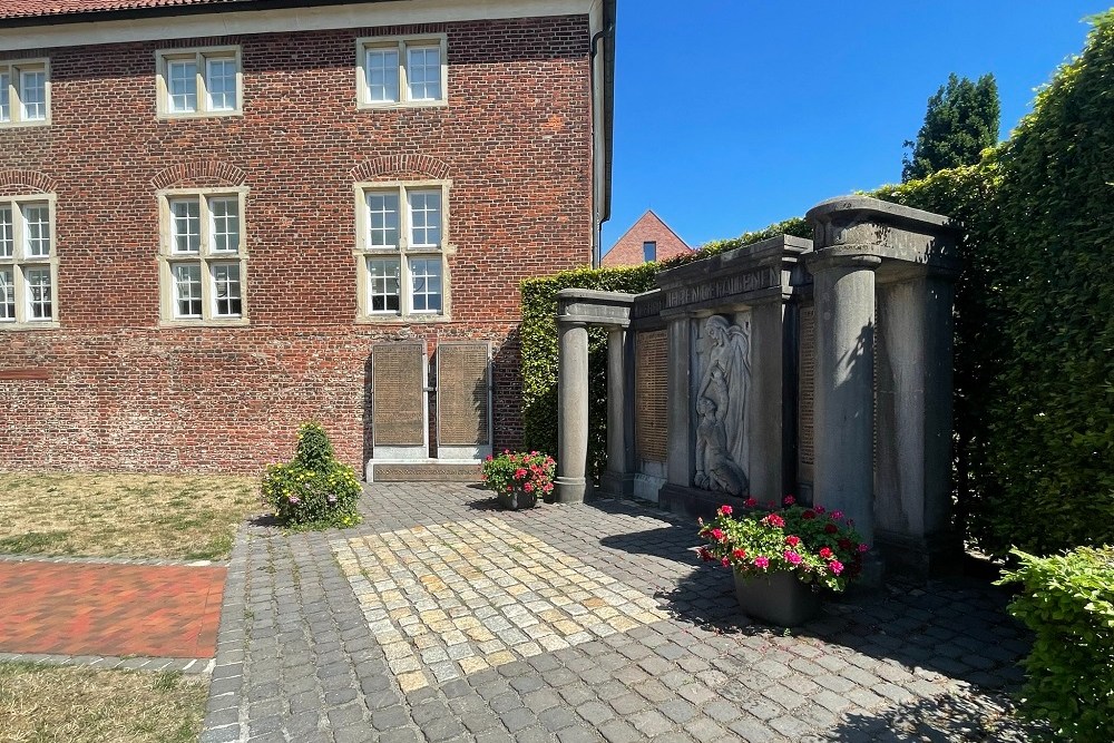 War Memorial Ramsdorf #2