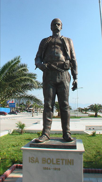 Statue Isa Boletini #1