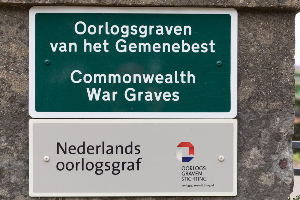 Dutch War Grave Sint Anthonis #5
