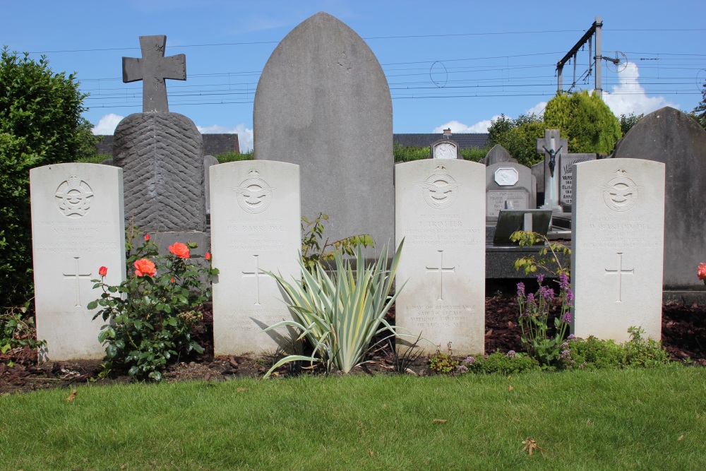 Communal Cemetery Wevelgem #5