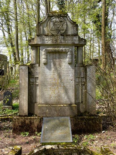 Oorlogsmonument Joodse Begraafplaats Bdigheim