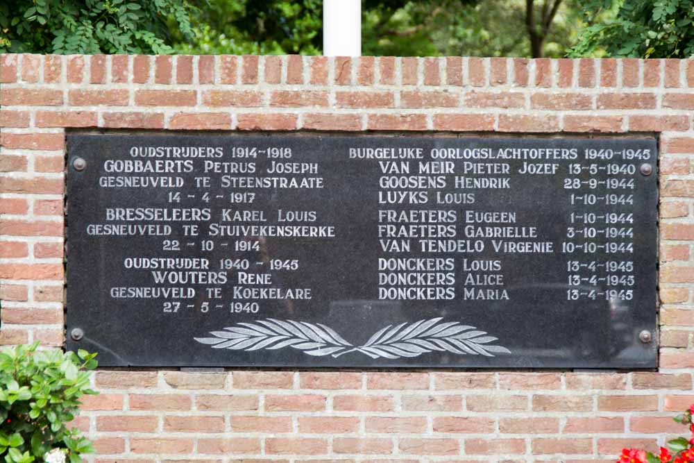 War memorial Overbroek #2