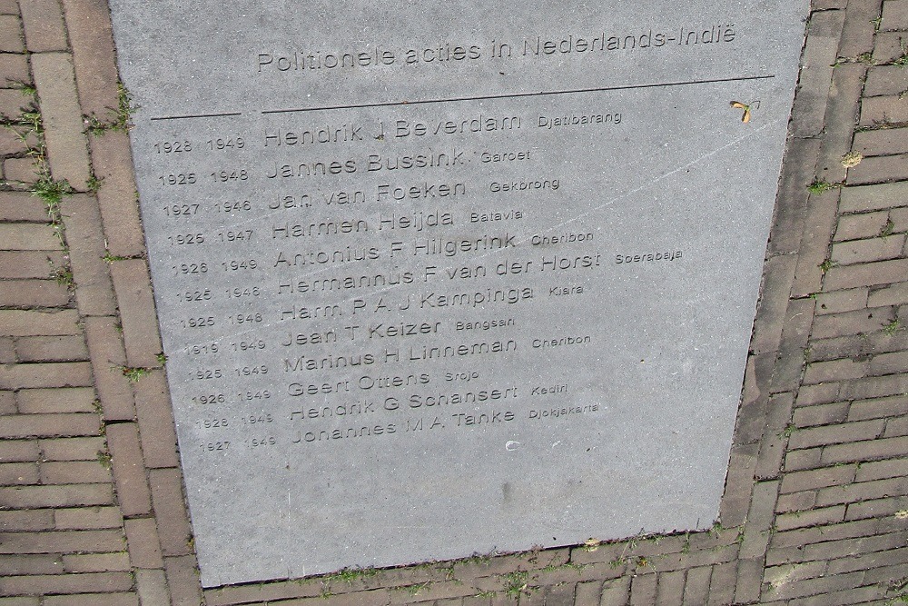 Oorlogsmonument Almelo #3