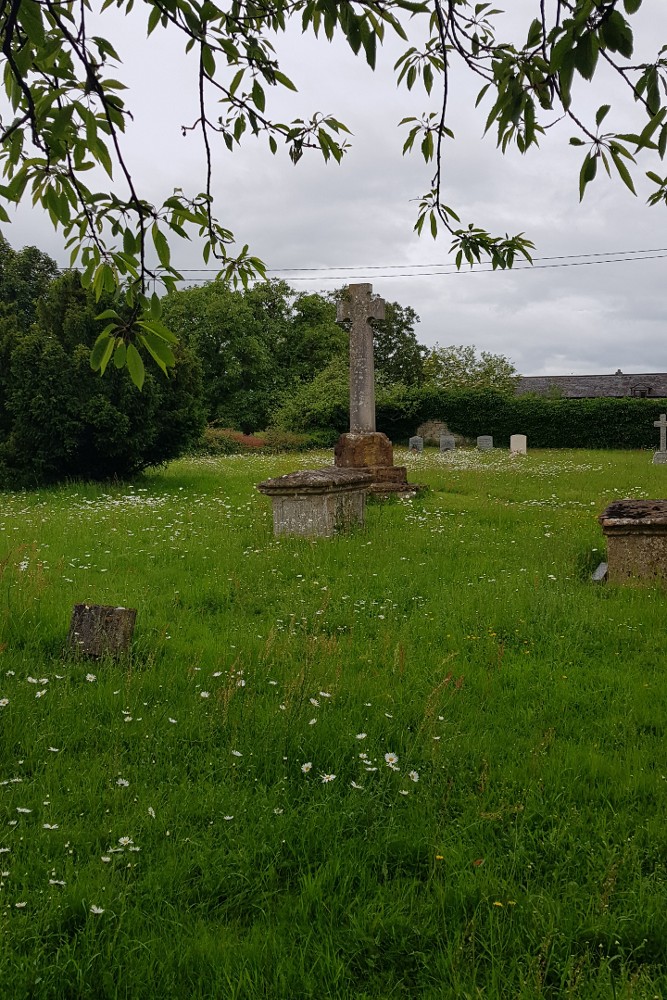 Oorlogsmonument Podimore #3