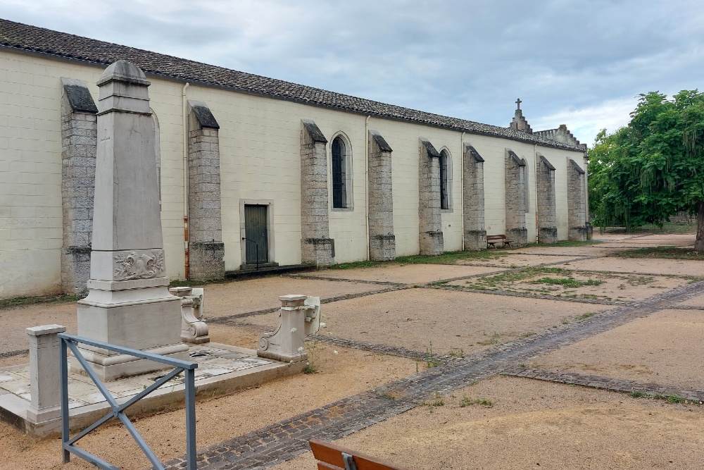 War Memorial Saint-Jean-d'Ardières #4