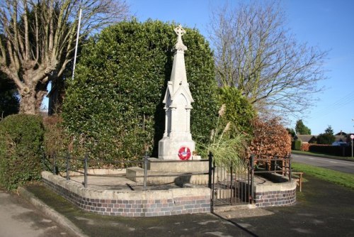 Oorlogsmonument East Kirkby #2