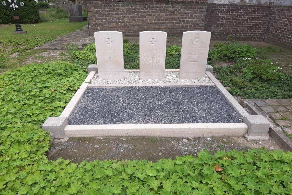 Commonwealth War Graves Zedelgem #2