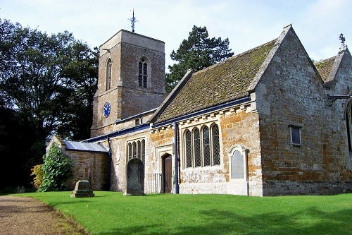 Oorlogsgraf van het Gemenebest All Saints Churchyard