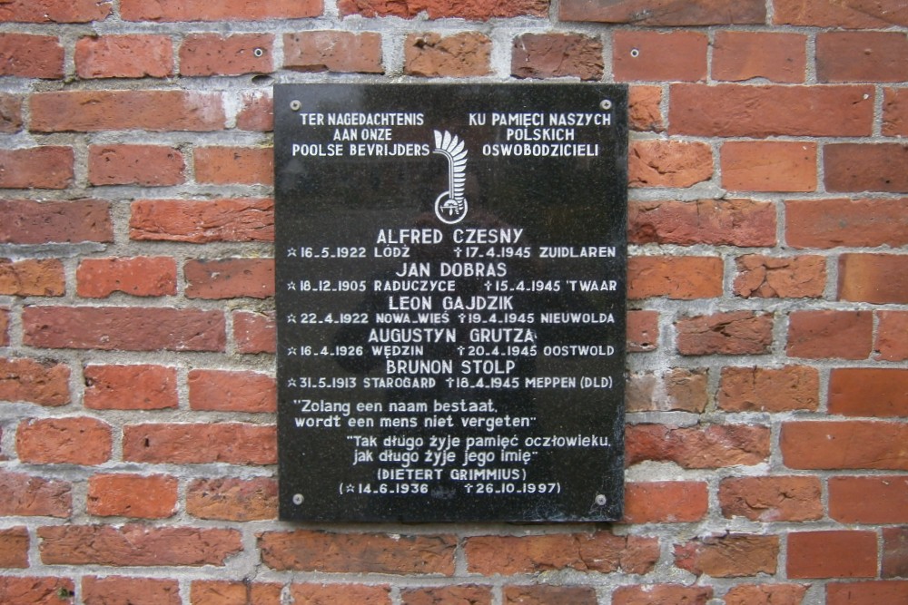 Monument Poolse Bevrijders Algemene Begraafplaats Nieuwolda #1