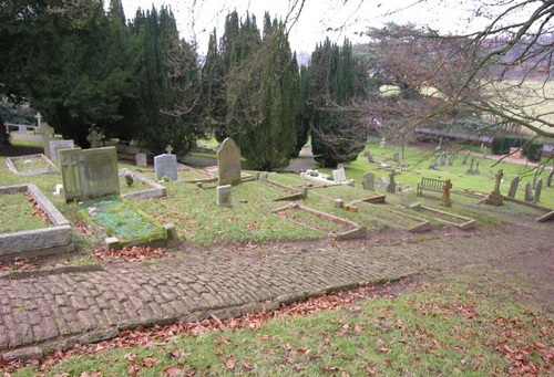 Commonwealth War Graves Compton Cemetery