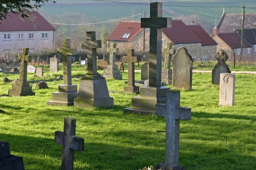 Commonwealth War Grave St. Mary Churchyard #1